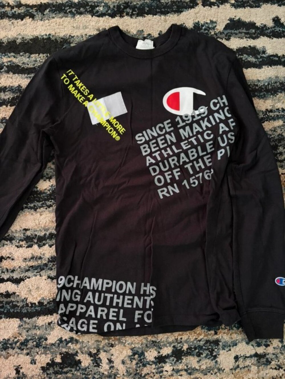 Champion long sleeve graphic shirt black